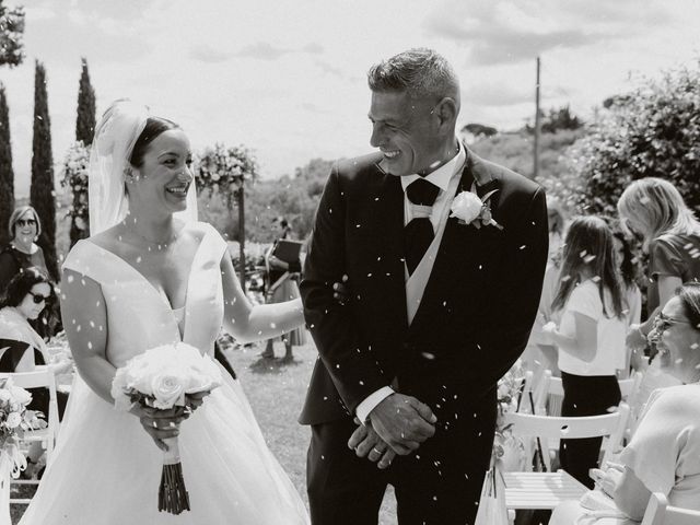 Il matrimonio di Luca e Veronica a Carmignano, Prato 9