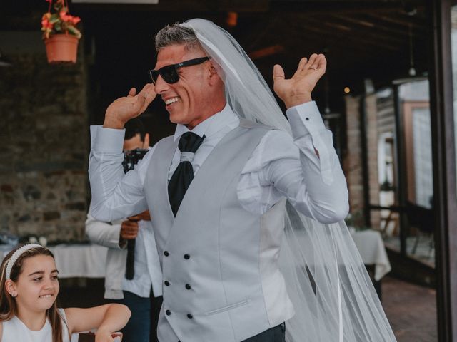 Il matrimonio di Luca e Veronica a Carmignano, Prato 37