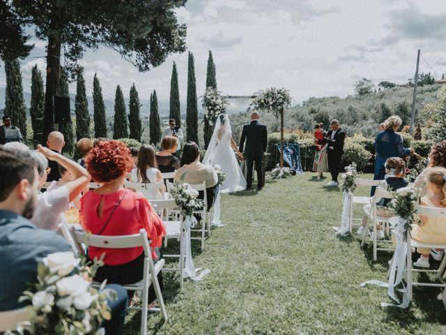 Il matrimonio di Luca e Veronica a Carmignano, Prato 43