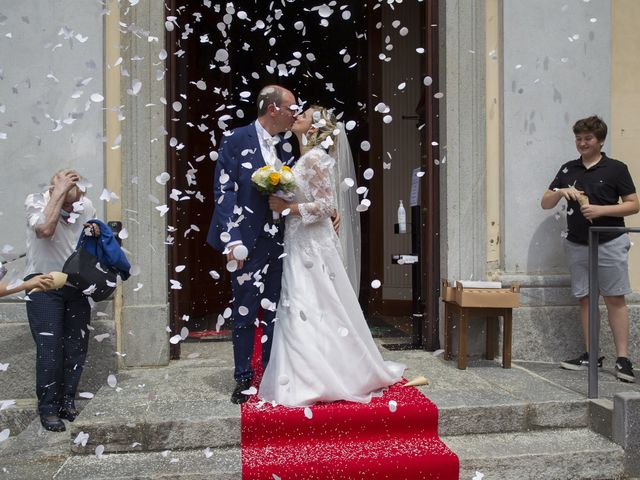 Il matrimonio di Matteo e Eleonora a Galliate Lombardo, Varese 14