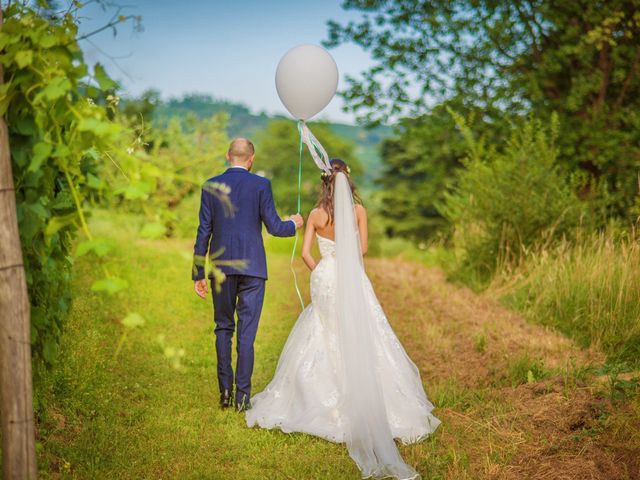 Il matrimonio di Maicol e Daniela a Castelnuovo di Garfagnana, Lucca 30