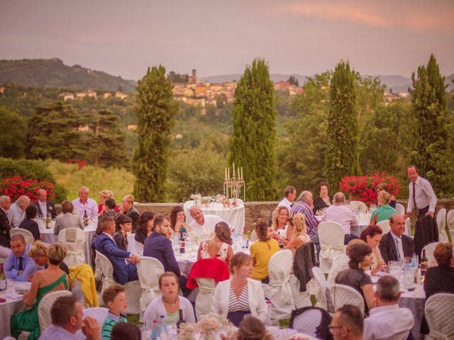 Il matrimonio di Maicol e Daniela a Castelnuovo di Garfagnana, Lucca 54