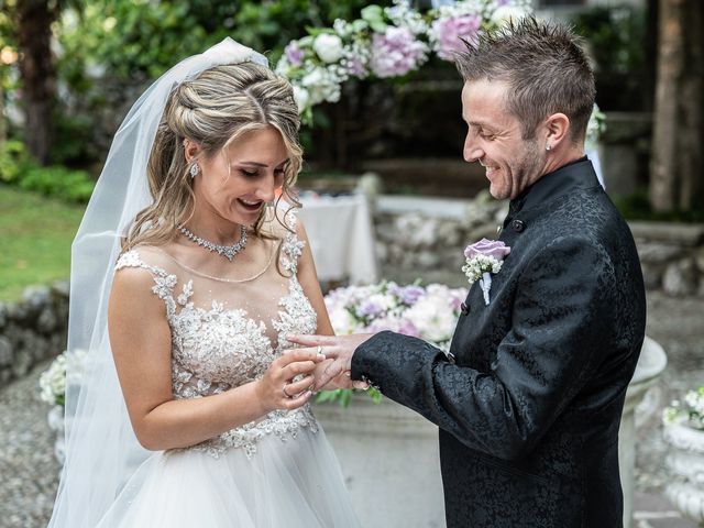 Il matrimonio di Cristian e Viviana a Valmadrera, Lecco 44