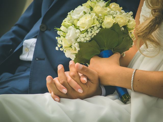 Il matrimonio di Luca e Alessandra a Cerro Maggiore, Milano 16