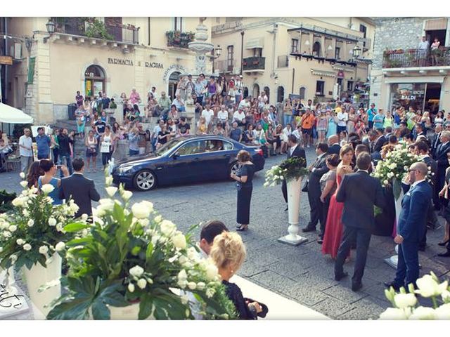 Il matrimonio di Claudio e Ilary a Taormina, Messina 3