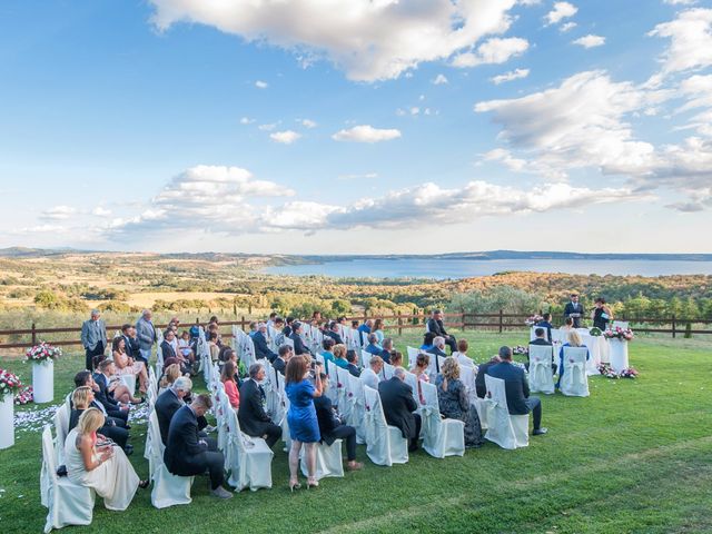 Il matrimonio di Manuel e Sara a Trevignano Romano, Roma 5