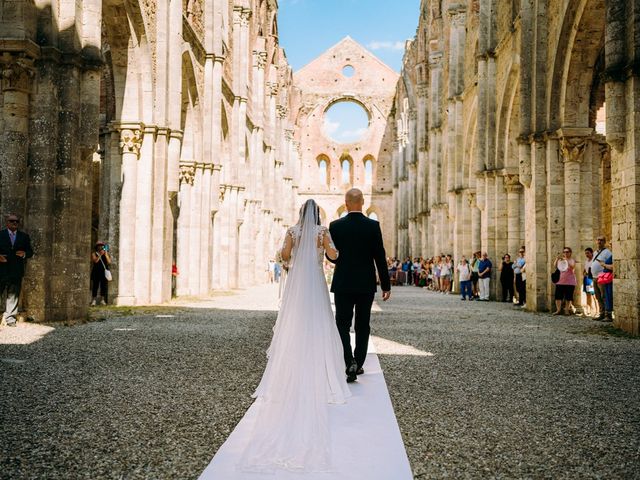 Il matrimonio di Armela e Alessandro a Chiusdino, Siena 35