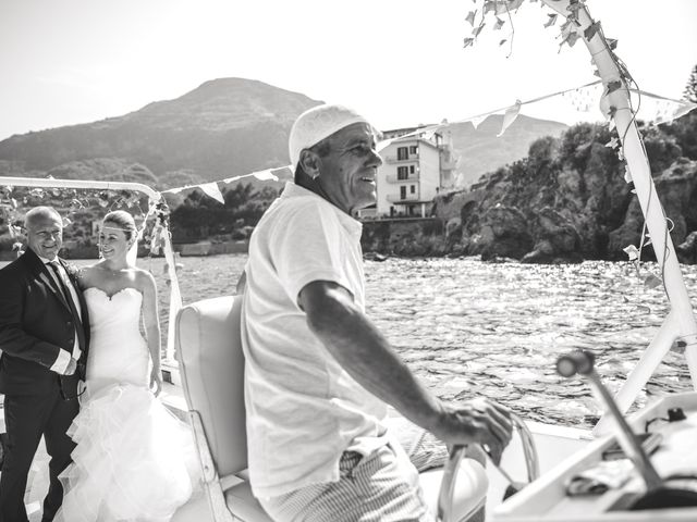 Il matrimonio di Oliver e Ali a Lipari, Messina 21