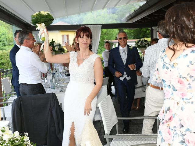 Il matrimonio di Salvatore e Marilena a Bodio Lomnago, Varese 25