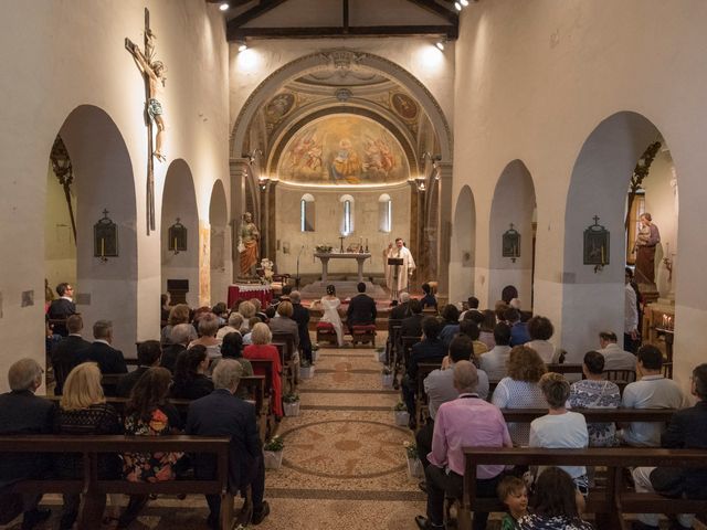 Il matrimonio di Mattia e Giulia a Castel d&apos;Aiano, Bologna 10