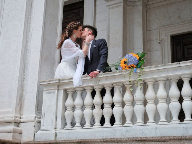 Il matrimonio di Lorenzo e Erika a Bergamo, Bergamo 19