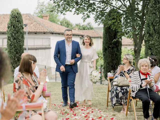 Il matrimonio di Davide e Elena a Neviglie, Cuneo 18