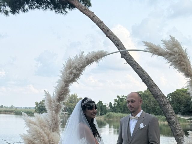 Il matrimonio di Aldo e Anna a Torre del Lago, Lucca 15