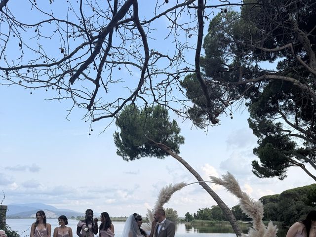 Il matrimonio di Aldo e Anna a Torre del Lago, Lucca 16