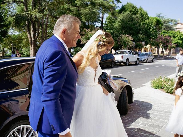 Il matrimonio di Luca e Sara a Longiano, Forlì-Cesena 17