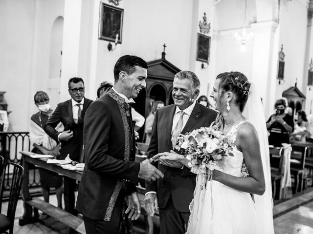 Il matrimonio di Luca e Sara a Longiano, Forlì-Cesena 21