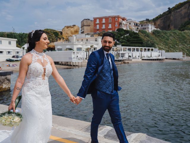 Il matrimonio di Luigi e Mena a Bacoli, Napoli 10