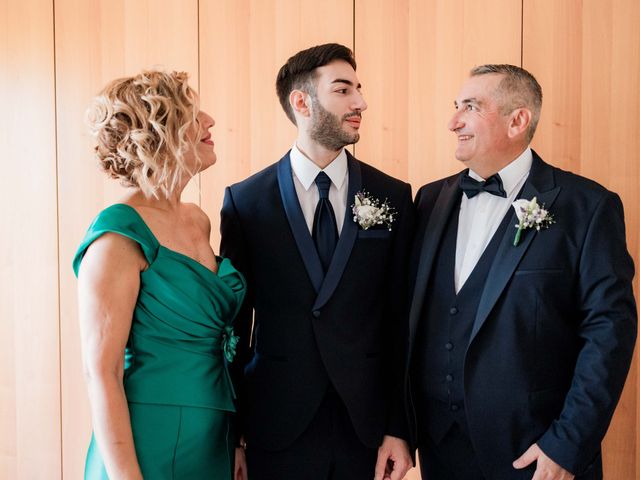 Il matrimonio di Matteo e Benedetta a Città Sant&apos;Angelo, Pescara 32