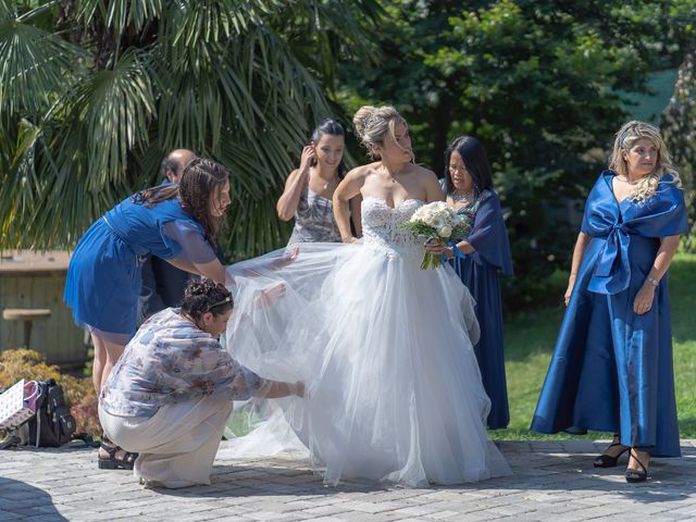 Il matrimonio di Luca e Simona a Lierna, Lecco 15