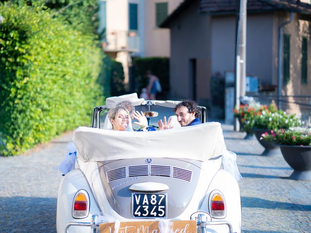 Il matrimonio di Luca e Simona a Lierna, Lecco 29