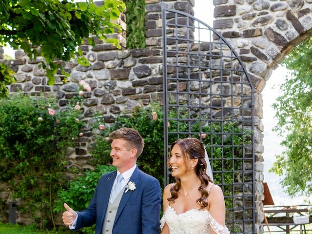 Il matrimonio di Josh e Florence a Calolziocorte, Lecco 42