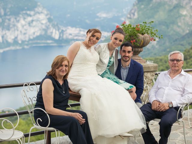 Il matrimonio di Jared e Chiara a Venegono Inferiore, Varese 40