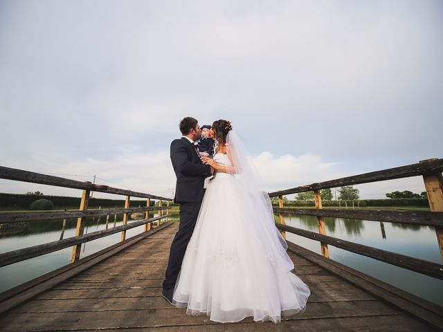 Il matrimonio di Erjon e Nadia a Salvirola, Cremona 23