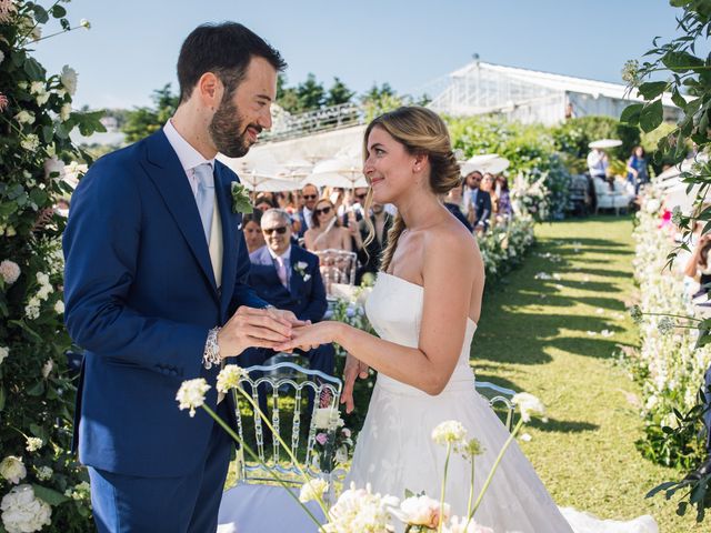 Il matrimonio di Valerio e Lucia a Celle Ligure, Savona 32