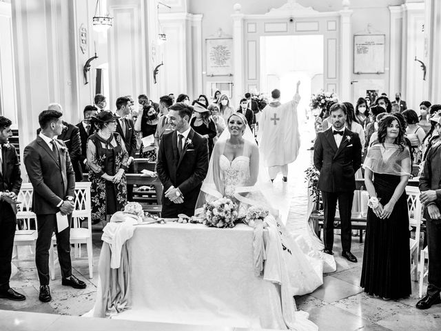 Il matrimonio di Nicola e Marianna a Torremaggiore, Foggia 31