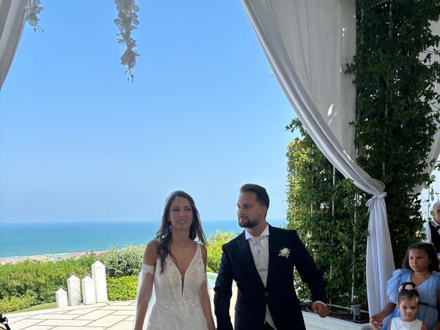 Il matrimonio di Valentina e Leonardo a Vasto, Chieti 12