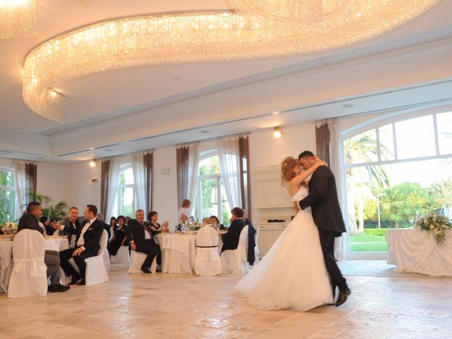 Il matrimonio di Mariano e Isabella a Polignano a Mare, Bari 16