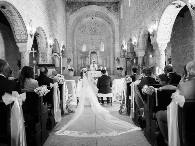 Il matrimonio di Mattia e Cristiana a Sant&apos;Ambrogio di Valpolicella, Verona 28