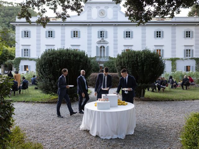 Il matrimonio di Vittoria e Niccolò a Cantagallo, Prato 25
