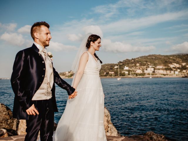 Il matrimonio di Michail e Roberta a Porto Santo Stefano, Grosseto 42