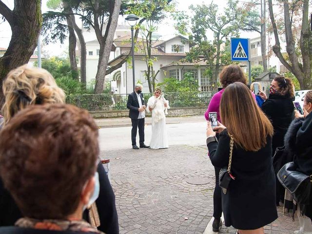 Il matrimonio di Redi e Isabella a Riccione, Rimini 23