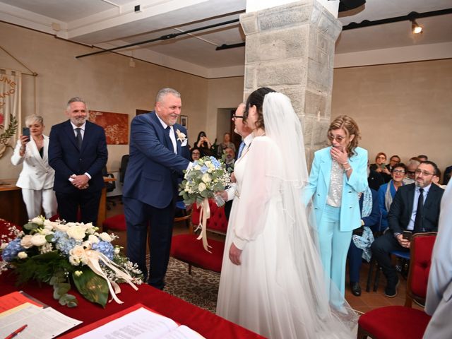 Il matrimonio di Edward e Giulia a Uzzano, Pistoia 43