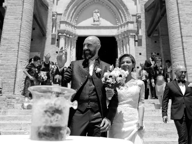Il matrimonio di Roberto e Federica a Città Sant&apos;Angelo, Pescara 312