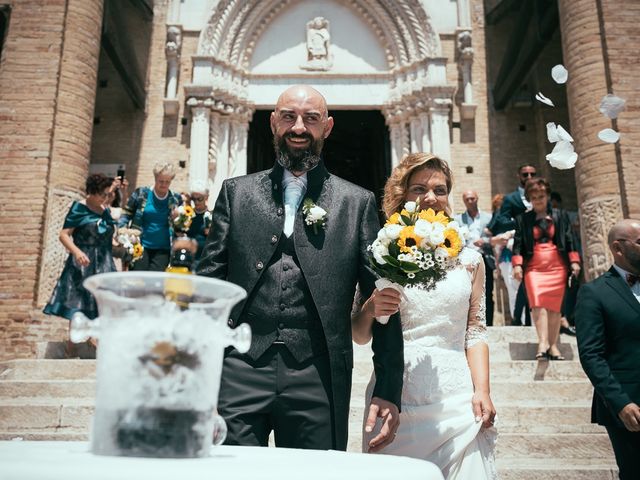 Il matrimonio di Roberto e Federica a Città Sant&apos;Angelo, Pescara 313