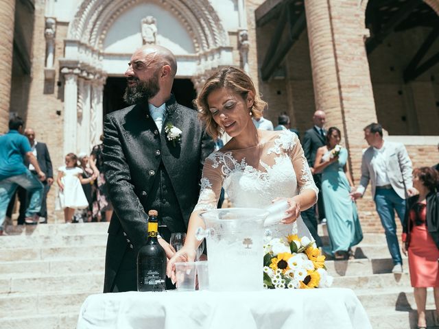 Il matrimonio di Roberto e Federica a Città Sant&apos;Angelo, Pescara 317