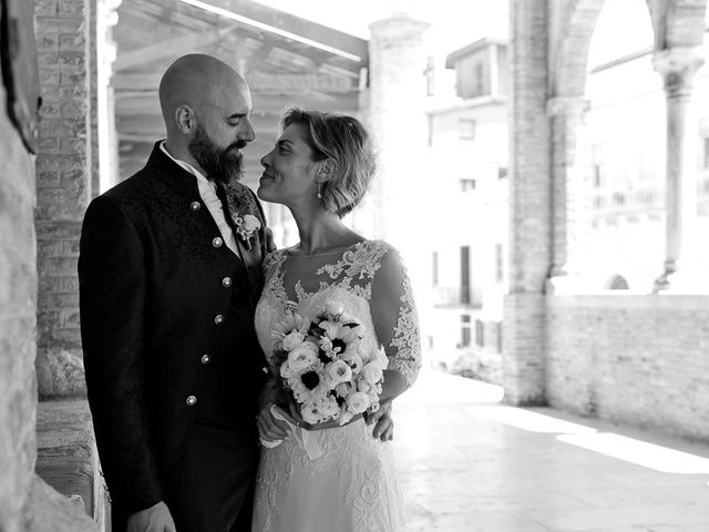 Il matrimonio di Roberto e Federica a Città Sant&apos;Angelo, Pescara 335