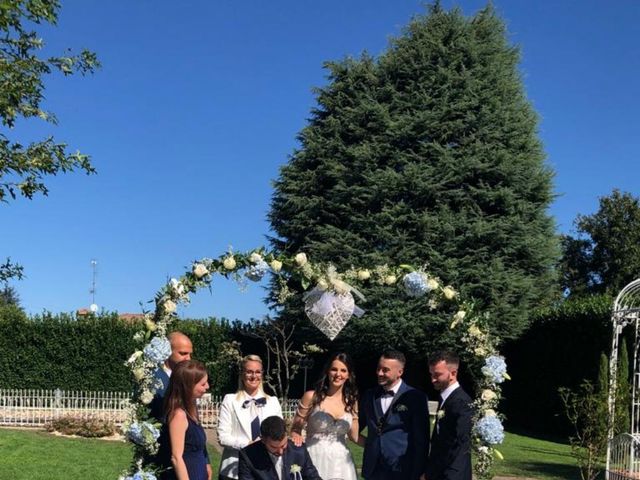Il matrimonio di Mirko  e Laura  a Ceriano Laghetto, Monza e Brianza 11