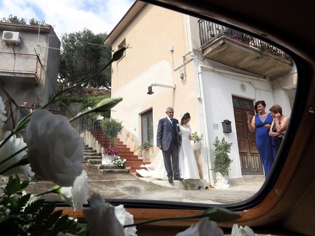 Il matrimonio di Francesco e Francesca a Patti, Messina 10