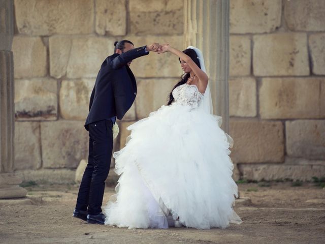 Il matrimonio di Stefano e Rosita a Monte Rinaldo, Fermo 32