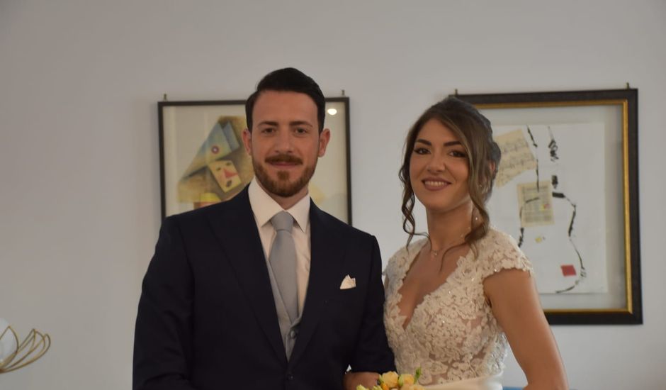 Il matrimonio di Mirko e Maria Chiara a Santa Cesarea Terme, Lecce