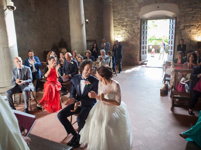 Il matrimonio di Lorenzo e Eleonora a Poppi, Arezzo 35