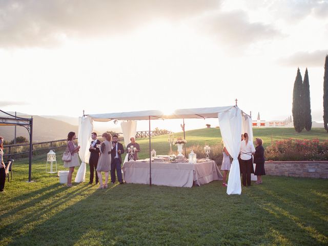 Il matrimonio di Lorenzo e Eleonora a Poppi, Arezzo 59