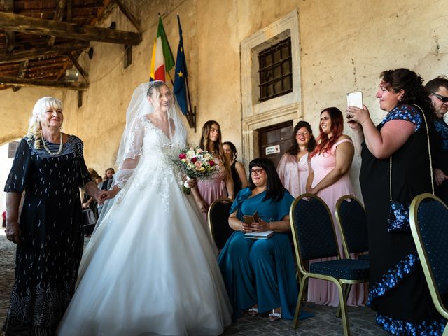 Il matrimonio di Emanuele e Hanna a Sermoneta, Latina 28