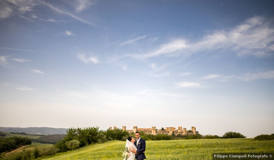 Il matrimonio di Adriano e Sandra a Monteriggioni, Siena