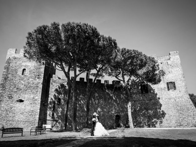 Il matrimonio di Gino e Skeila a Castiglione della Pescaia, Grosseto 25