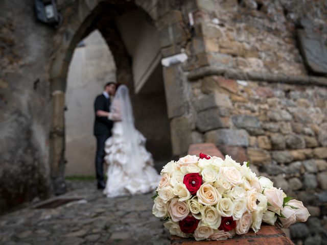 Il matrimonio di Mattia e Mara a Ortonovo, La Spezia 33